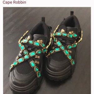 Necesito uno de estos por favor